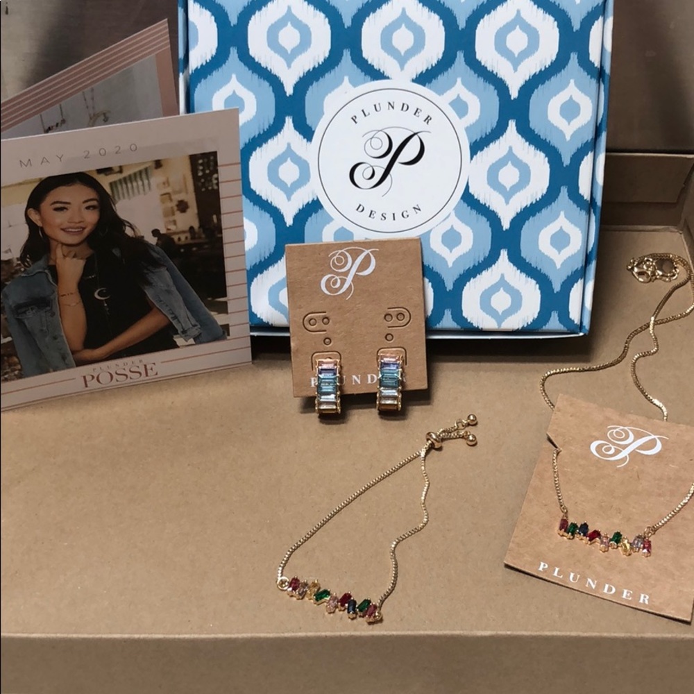 Plunder Jewelry Set